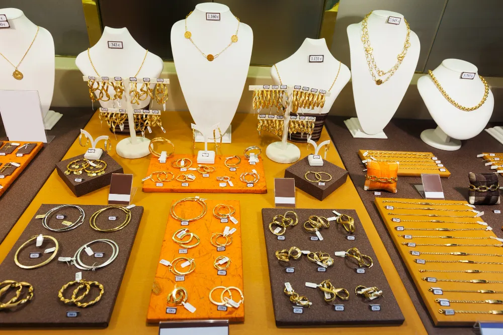 Difference Between Gold Plated and Solid Gold Jewellery